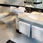 Lunetta 4* Rome