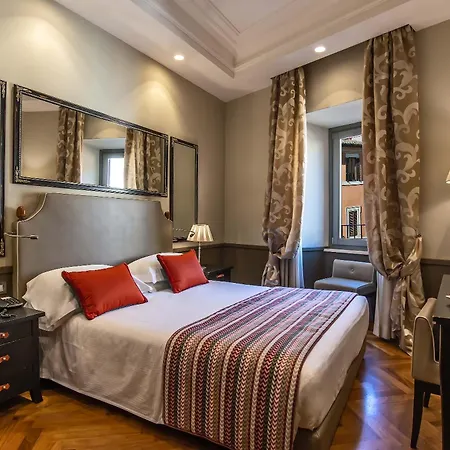 Lunetta Hotel 4*