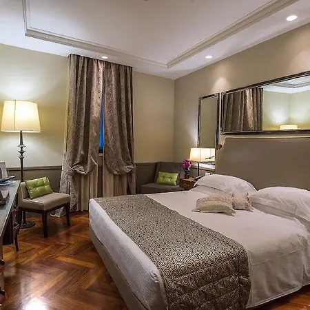 فندق لونيتا 4*