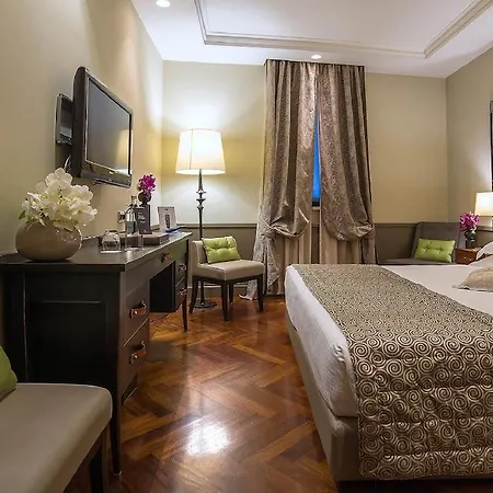 فندق لونيتا 4*