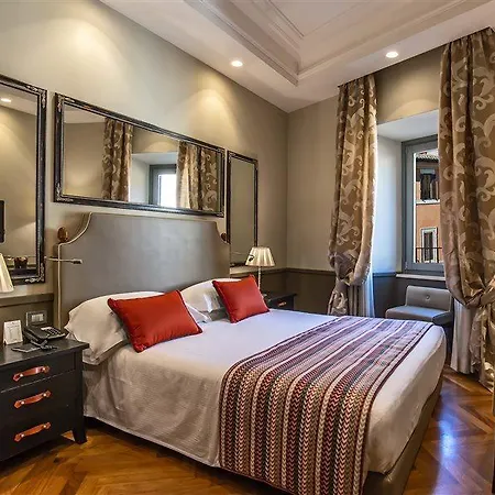 لونيتا فندق